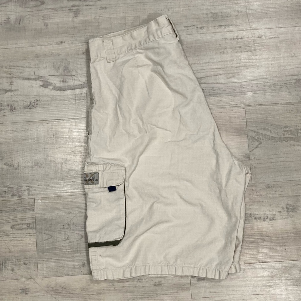 Hurley International White Shorts - Waist 36